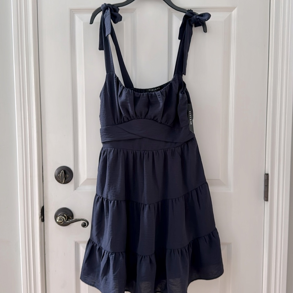 Cute navy blue dress w/tied straps sweetheart neckline elastic waist, lined NWT